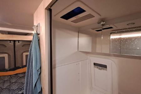 Clever Spirit 600 im Praxischeck; Badezimmerwand