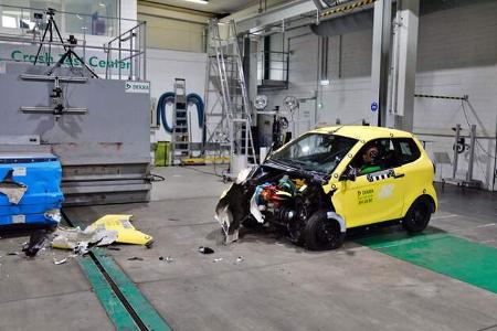 Dekra Crash Microcars Citroen Ami und Aixam