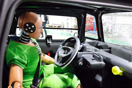 Dekra Crash Microcars Citroen Ami und Aixam