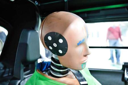 Dekra Crash Microcars Citroen Ami und Aixam