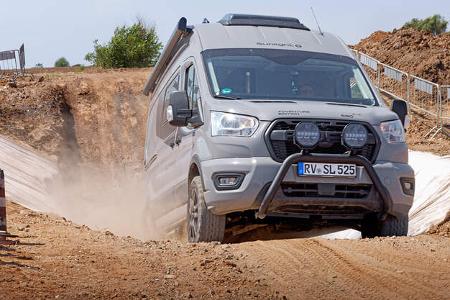 Testfahrzeug, Erdfahrbahn, Bergauf, Staub, TestgelŠnde, Himmel