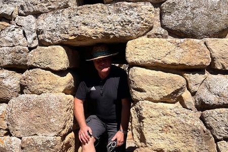 Durchgänge im Nuraghen-Komplex