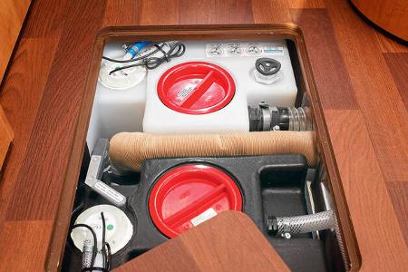 Die Wassertanks liegen frostsicher und gut zugänglich.