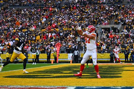 Chiefs holen Platz eins der AFC - Rekorde für Kelce und Jackson