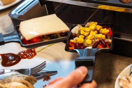 Für Silvester: Leckere Rezepte fürs Raclette-Pfännchen