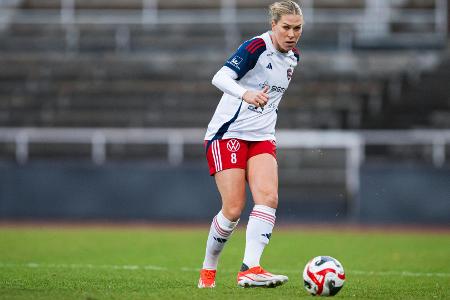 Frauenfußball: Knaak wechselt zu ManCity