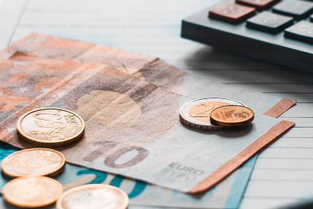 Budgetieren: Ohne Schulden durch das neue Jahr