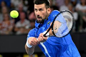 Djokovic feiert Jubiläumssieg gegen Dauergegner Monfils