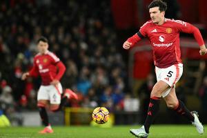 "Muss sich verbessern": ManU verlängert mit "Anführer" Maguire