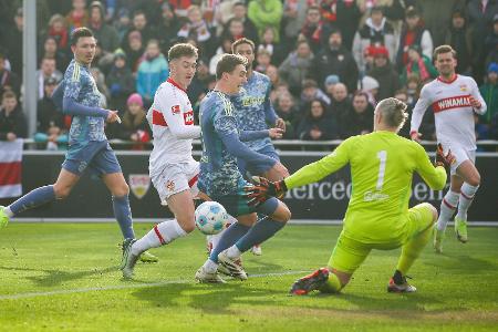 VfB startet mit Unentschieden gegen Ajax ins neue Jahr