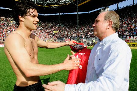'Es war immer klar, dass es Michael nicht darum ging, eine neue Sprache oder eine neue Kultur kennenzulernen, sondern eine neue Währung. Es ging eindeutig nur ums Geld.' (Uli Hoeneß über Ballacks Wechsel zu Chelsea)