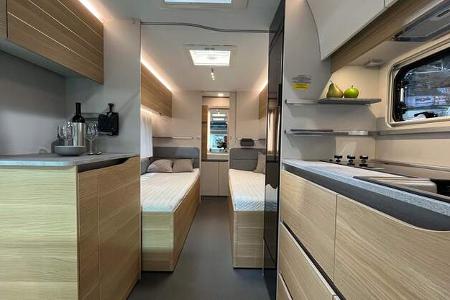 Adria Adora Oxford Edition (2025)