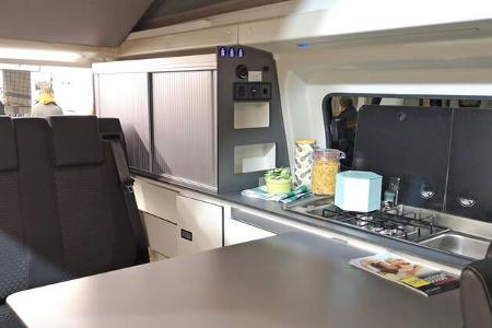 Küchenzeile Schrank