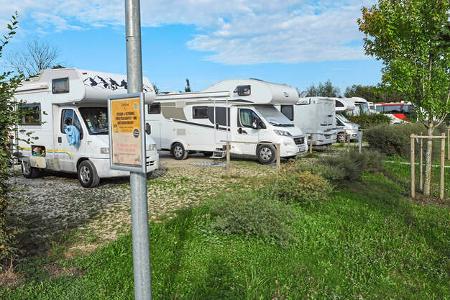 Stellplätze in Mittelschwaben - Stellplatz am Donaubad