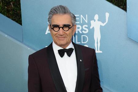 Auch 'Schitt's Creek'-Star Eugene Levy musste fliehen. Durch den Temescal Canyon, wo er lebte, seien schwarze Rauchwolken gezogen. 