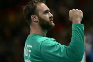 Babyglück vor WM-Start: Handball-Torwart Wolff erstmals Vater