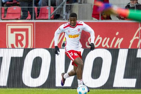 Ouro-Tagba verlässt Regensburg vorzeitig