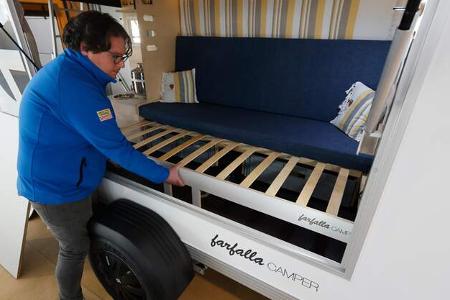 Farfalla Flip (2024) f