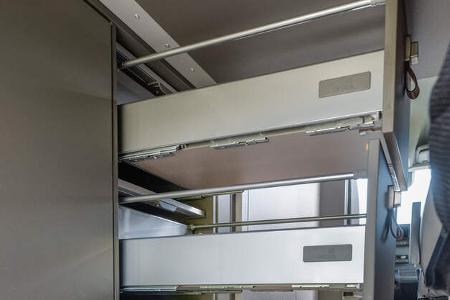 Hymer Grand Canyon, Auszüge