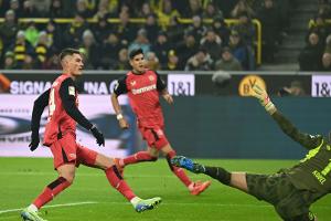 Keine Abwehr, keine Chance: Bayer stürmt die BVB-Festung