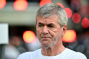 Köln und der HSV: Funkel gibt Aufstiegsprognose ab