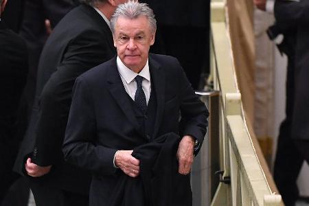 Kein Comeback beim BVB - Heute glänzt Hitzfeld noch ab und an mit seiner Expertise als Interviewpartner. Ende 2017 will ihn der BVB gerüchteweise zu einem Comeback auf der Trainerbank überreden. Der Pensionär lehnt aber ab.