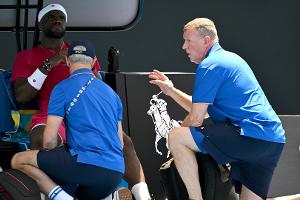 Australian Open: Tiafoe übergibt sich und gewinnt trotzdem
