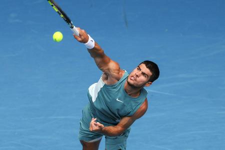 Alcaraz im Schnelldurchgang, Djokovic historisch, Ruud raus