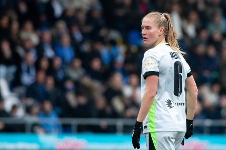 Nationalspielerin Minge verlängert in Wolfsburg