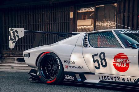 Liberty Walk Lamborghini Miura