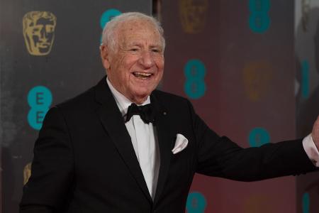 Mel Brooks nannte den Tod des Regisseurs 