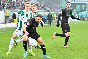 Nach langer Überzahl: Münster schlägt Fürth spät