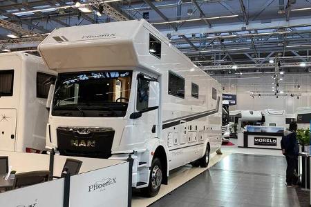 Phoenix TopX Alkoven, Luxuswohnmobil, CMT 2025, Alkoven