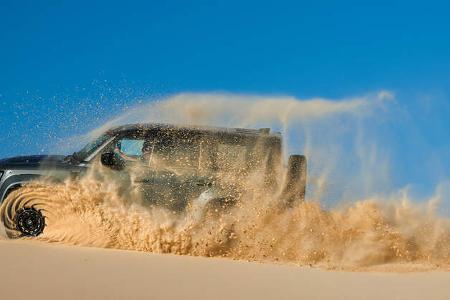 Land Rover Defender Octa 