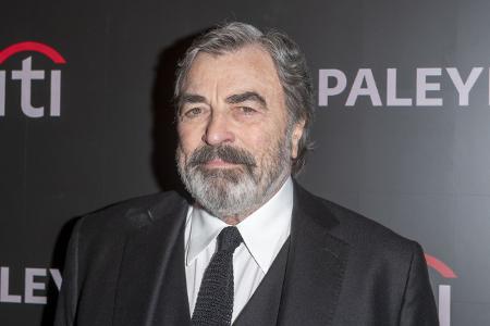 Donnie Wahlberg plauderte aus, dass sein Kollege, 'Magnum'-Star Tom Selleck (Foto), 2020 in einem New Yorker Restaurant 2020 Dollar Tip auf eine Rechnung von 204,68 Dollar aufschlug. Zuvor hatte Donni ...