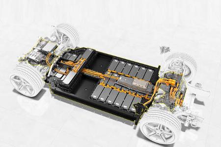 Taycan Turbo S: 800-Volt-Bordnetz, 2019