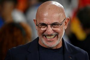 Spanien: De la Fuente bleibt Nationaltrainer bis 2028