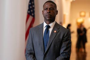 Sterling K. Brown: Was ihn an der Thrillerserie "Paradise" fasziniert
