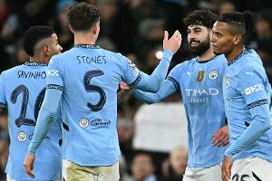 ManCity rettet sich in die Zwischenrunde - Liverpool Erster