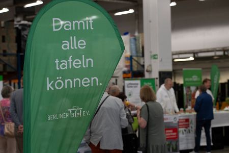 Aufsteller der Berliner Tafel