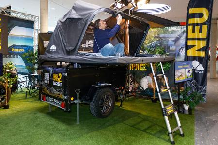 Roof Space 4, Roof Space