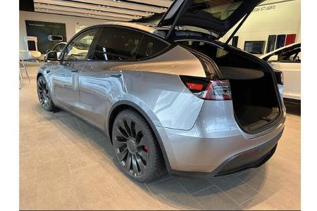 Telsa Model Y Quicksilver