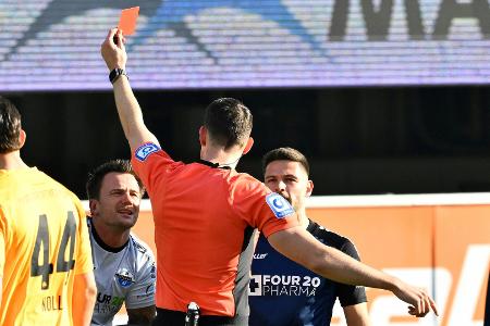 Nach Notbremse: Paderborns Riemann für drei Spiele gesperrt