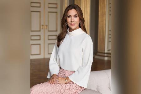 Königin Mary in zarten Farben: Neues Porträt zum Geburtstag