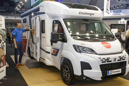 Challenger 318 Anniversary Edition (2025) f