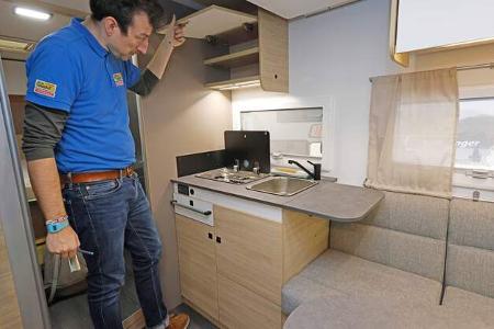 Challenger 318 Anniversary Edition CMT (2025) f