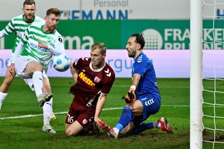 Erneute Auswärtspleite für Schlusslicht Regensburg