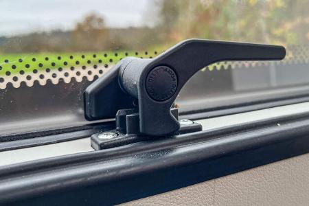 Fensterriege, Caraone Edition