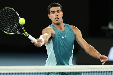 Alcaraz gewinnt enges Rotterdam-Finale