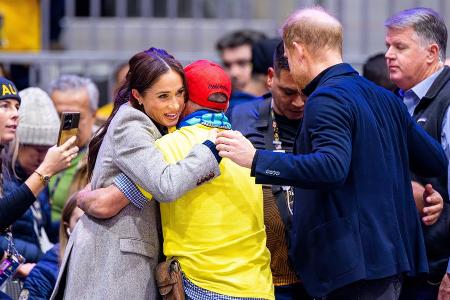 Invictus Games: Harry und Meghan nehmen sich viel Zeit für die Fans